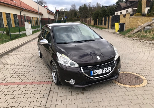 Peugeot 208 cena 26500 przebieg: 83000, rok produkcji 2013 z Mieroszów małe 56